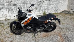 https://img.olx.com.br/thumbs256x256/69/693535043796974.jpg