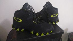 tenis oakley delleker