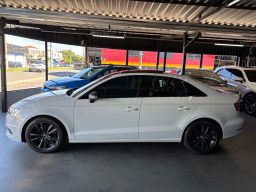 https://img.olx.com.br/thumbs256x256/69/695572384189992.jpg