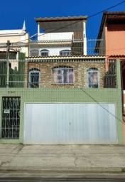Título do anúncio: MÉIER - Ótima casa Triplex na Rua Miguel Fernandes
