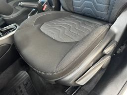 https://img.olx.com.br/thumbs256x256/69/698506152000087.jpg
