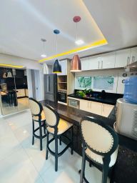 https://img.olx.com.br/thumbs256x256/69/698568889543896.jpg