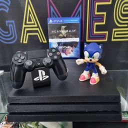 PS4 Pro 1tb com câmera e suporte - Videogames - Centro Histórico