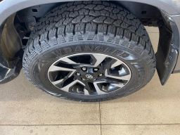 https://img.olx.com.br/thumbs256x256/70/702523275132357.jpg