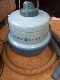 Título do anúncio: Aspirador de pó General Eletric 1970 Vintage 
