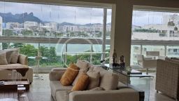 https://img.olx.com.br/thumbs256x256/70/703428354784025.jpg