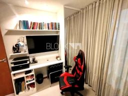 https://img.olx.com.br/thumbs256x256/70/704546526220428.jpg