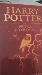 Título do anúncio: livro harry Potter e a pedra filosofal