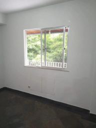 https://img.olx.com.br/thumbs256x256/70/706547285618911.jpg
