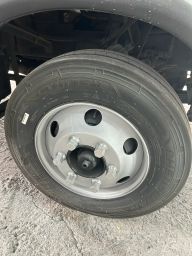 https://img.olx.com.br/thumbs256x256/70/706625178825031.jpg