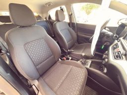 https://img.olx.com.br/thumbs256x256/70/706646200974239.jpg
