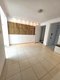 https://img.olx.com.br/thumbs256x256/70/706650198166563.jpg
