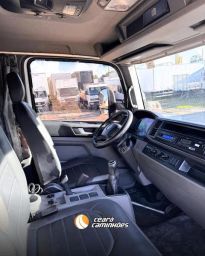 https://img.olx.com.br/thumbs256x256/70/706662427830328.jpg