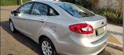 https://img.olx.com.br/thumbs256x256/70/707540023416656.jpg