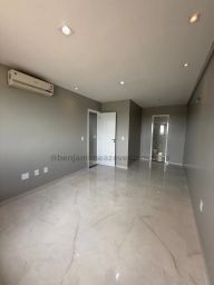 https://img.olx.com.br/thumbs256x256/70/708588382066508.jpg