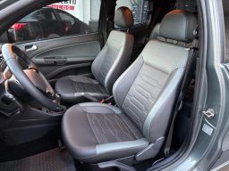 https://img.olx.com.br/thumbs256x256/70/708603435479351.jpg