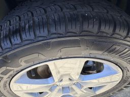 https://img.olx.com.br/thumbs256x256/70/709634934503835.jpg