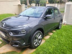 https://img.olx.com.br/thumbs256x256/71/711437110279808.jpg