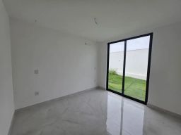 https://img.olx.com.br/thumbs256x256/71/713654435017001.jpg