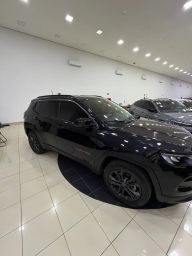 https://img.olx.com.br/thumbs256x256/71/714694890564703.jpg