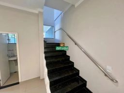 https://img.olx.com.br/thumbs256x256/71/715551165773480.jpg