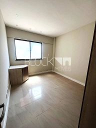 https://img.olx.com.br/thumbs256x256/71/716542528509183.jpg