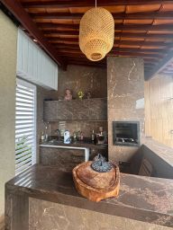 https://img.olx.com.br/thumbs256x256/71/716583636503622.jpg
