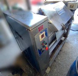 https://img.olx.com.br/thumbs256x256/71/718420307066640.jpg