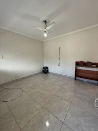 https://img.olx.com.br/thumbs256x256/71/718635202885524.jpg
