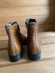 bota dazzani cano curto