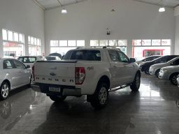 https://img.olx.com.br/thumbs256x256/72/723624302644363.jpg