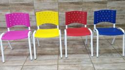 Título do anúncio: Cadeiras Fixas Polipropileno Colorido Igreja Empresas Escola Cursos Apart. Home Office 