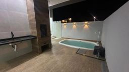 https://img.olx.com.br/thumbs256x256/72/724545756528703.jpg