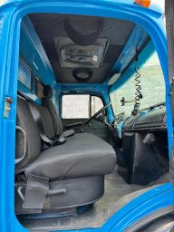 https://img.olx.com.br/thumbs256x256/72/724584389400217.jpg
