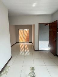 https://img.olx.com.br/thumbs256x256/72/725543026331723.jpg