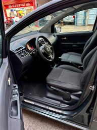 https://img.olx.com.br/thumbs256x256/72/725677453570281.jpg