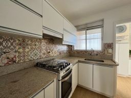https://img.olx.com.br/thumbs256x256/72/726596168392815.jpg