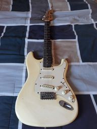 Título do anúncio: Guitarra para estudo Stratocaster Memphis MG32