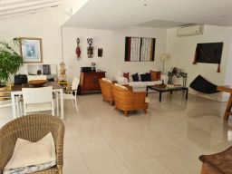 https://img.olx.com.br/thumbs256x256/72/727418120280227.jpg
