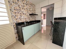 https://img.olx.com.br/thumbs256x256/72/727582037804381.jpg