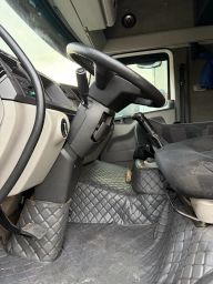 https://img.olx.com.br/thumbs256x256/72/728643333438718.jpg