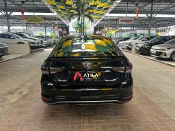 https://img.olx.com.br/thumbs256x256/72/728665774870571.jpg