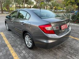 https://img.olx.com.br/thumbs256x256/73/730678321136217.jpg