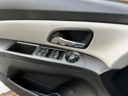 https://img.olx.com.br/thumbs256x256/73/731507404360693.jpg