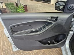 https://img.olx.com.br/thumbs256x256/73/731604083413376.jpg