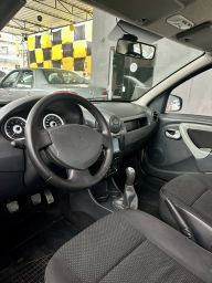 https://img.olx.com.br/thumbs256x256/73/731658439497143.jpg