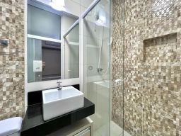 https://img.olx.com.br/thumbs256x256/73/738515162427218.jpg