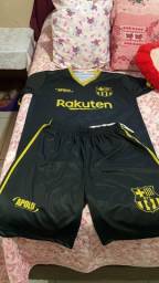 Título do anúncio: Vendo 2 kits completos de uniforme Barcelona