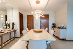 https://img.olx.com.br/thumbs256x256/73/739546287124278.jpg