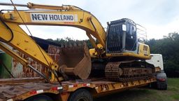Título do anúncio: Escavadeira Hidráulica New Holland E215
